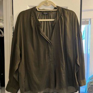 Aritzia Babaton Silk Blouse (Black and Olive, Size S)